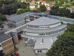 Blick auf die Schule vom Eutiner Wasserturm aus